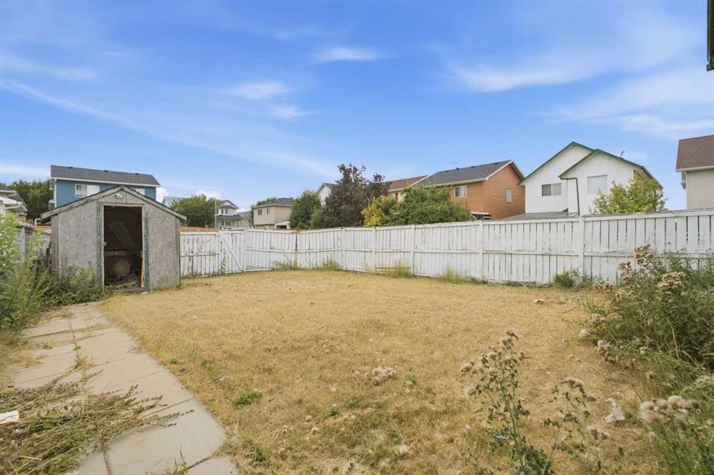 11 Martin Crossing Rise Ne, Calgary, AB - Outdoor