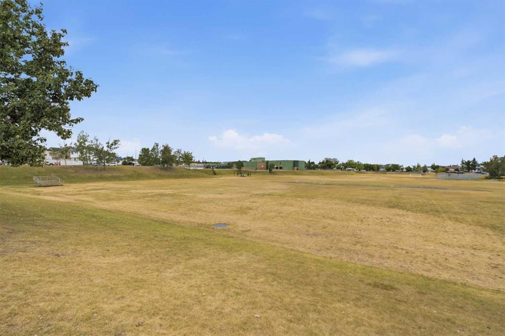 11 Martin Crossing Rise Ne, Calgary, AB - Outdoor With View