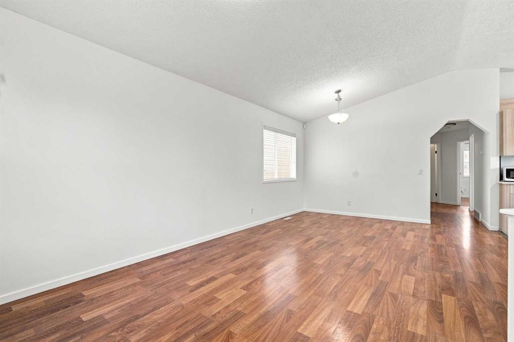 11 Martin Crossing Rise Ne, Calgary, AB - Indoor Photo Showing Other Room
