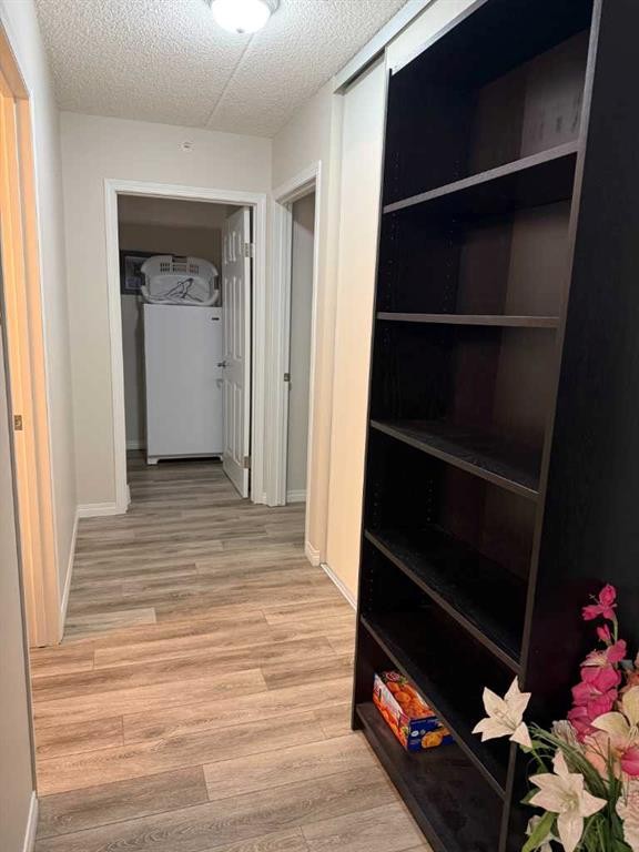 301-4514 54 Avenue, Olds, AB - Indoor Photo Showing Other Room