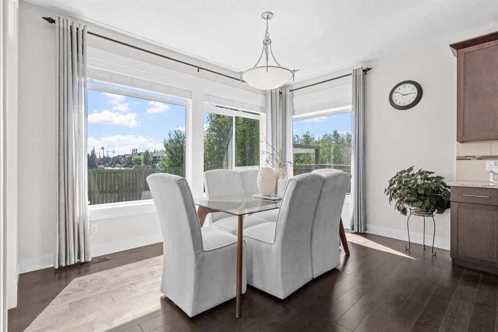 9 Aspenshire Crescent Sw, Calgary, AB