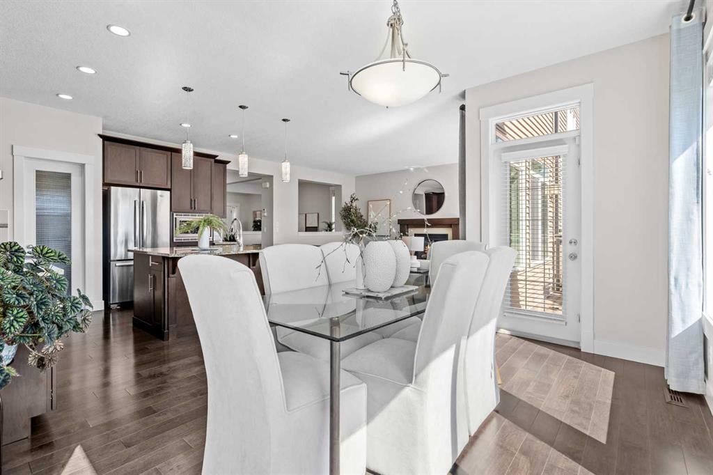 9 Aspenshire Crescent Sw, Calgary, AB