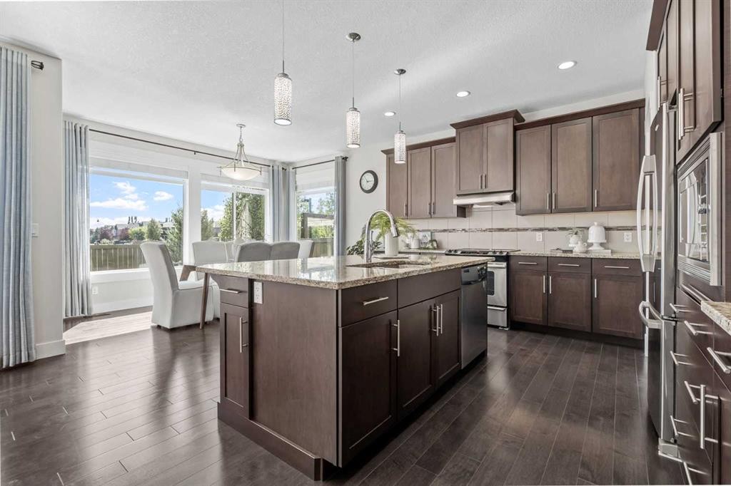9 Aspenshire Crescent Sw, Calgary, AB
