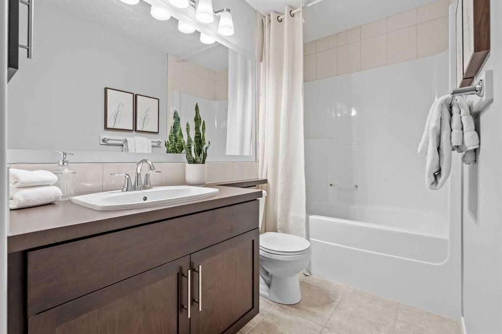 9 Aspenshire Crescent Sw, Calgary, AB