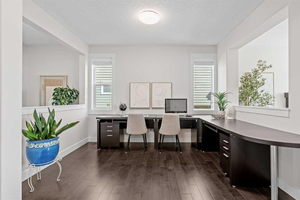 9 Aspenshire Crescent Sw, Calgary, AB