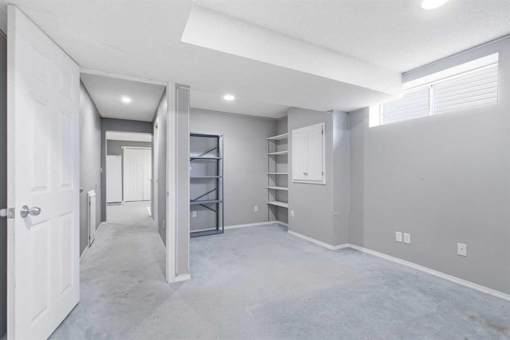 28 Coral Springs Close Ne, Calgary, AB - Indoor Photo Showing Other Room