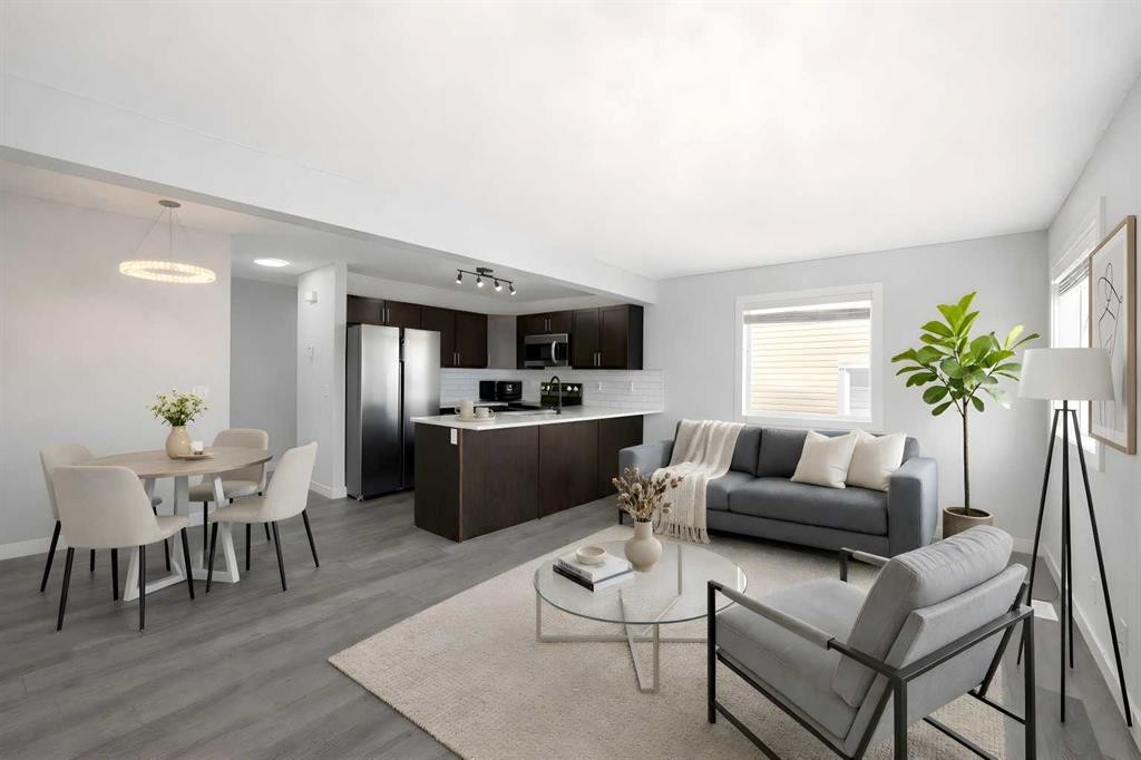 137 Pantego Lane Nw, Calgary, AB - Indoor
