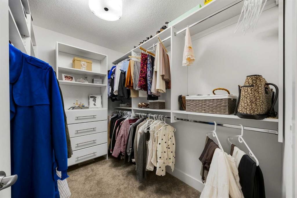 238 Mountainview Drive, Okotoks, AB - Indoor With Storage