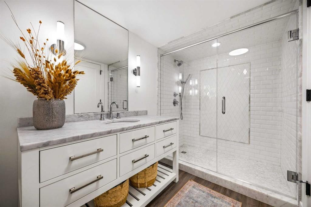 238 Mountainview Drive, Okotoks, AB - Indoor Photo Showing Bathroom