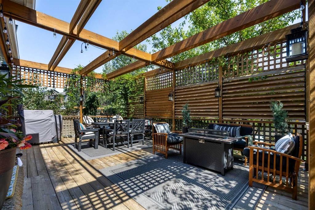 238 Mountainview Drive, Okotoks, AB - Outdoor With Deck Patio Veranda With Exterior