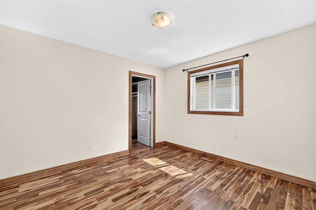 988 Copperfield Boulevard Se, Calgary, AB - Indoor Photo Showing Other Room
