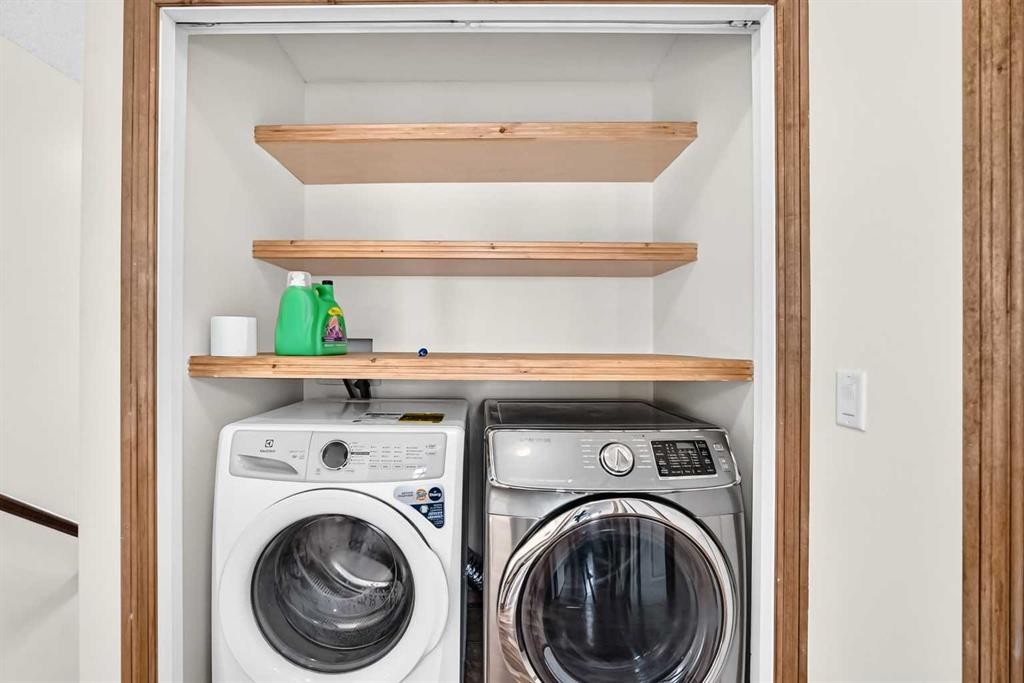 988 Copperfield Boulevard Se, Calgary, AB - Indoor Photo Showing Laundry Room