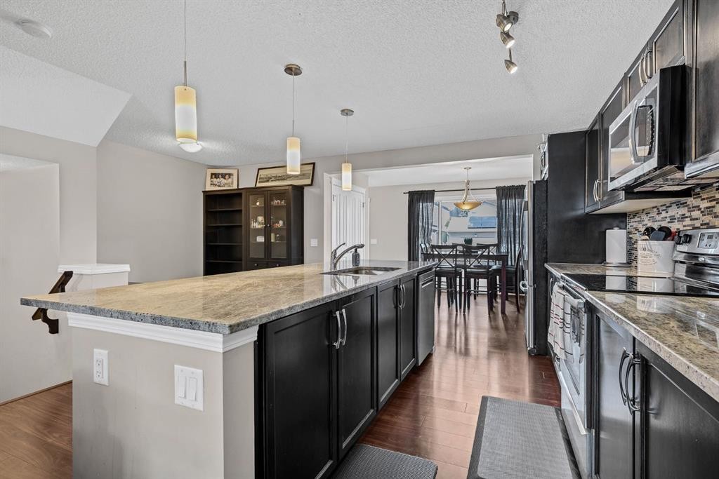 54 Autumn View Se, Calgary, AB - Indoor Photo Showing Kitchen With Upgraded Kitchen