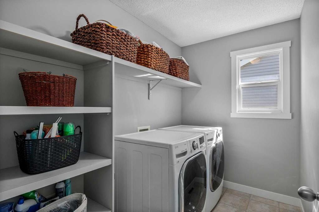 58 Copperstone Close Se, Calgary, AB - Indoor Photo Showing Laundry Room