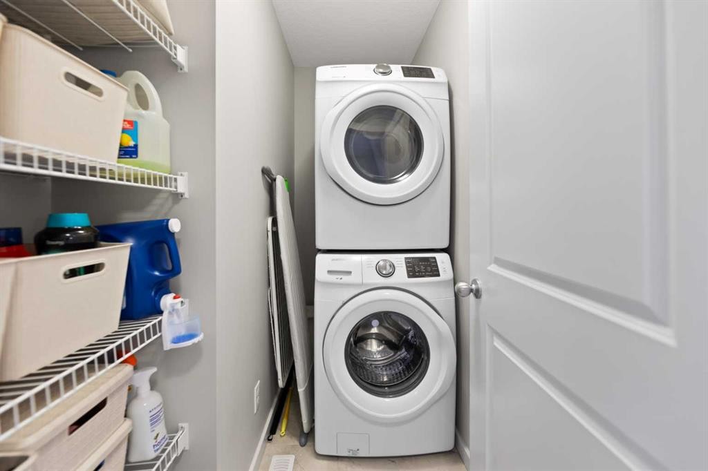 79 Legacy Glen Row Se, Calgary, AB - Indoor Photo Showing Laundry Room