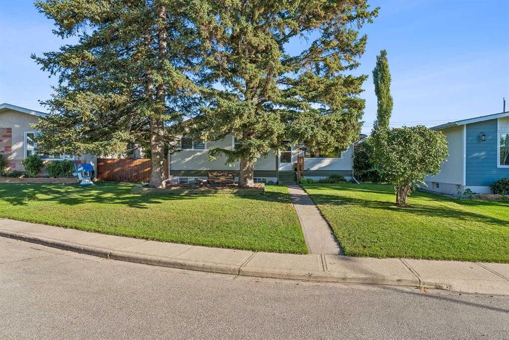 5635 Travis Crescent Ne, Calgary, AB