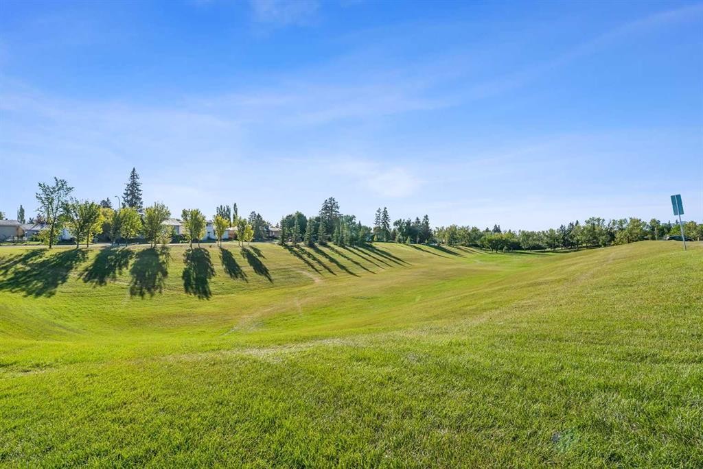 5635 Travis Crescent Ne, Calgary, AB