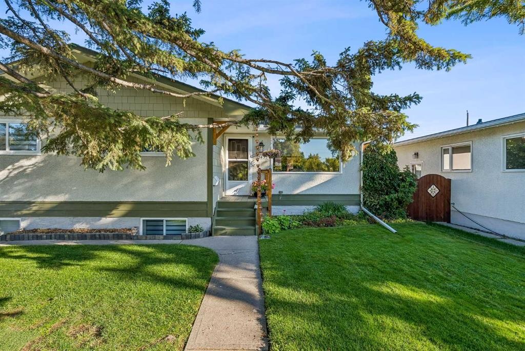 5635 Travis Crescent Ne, Calgary, AB