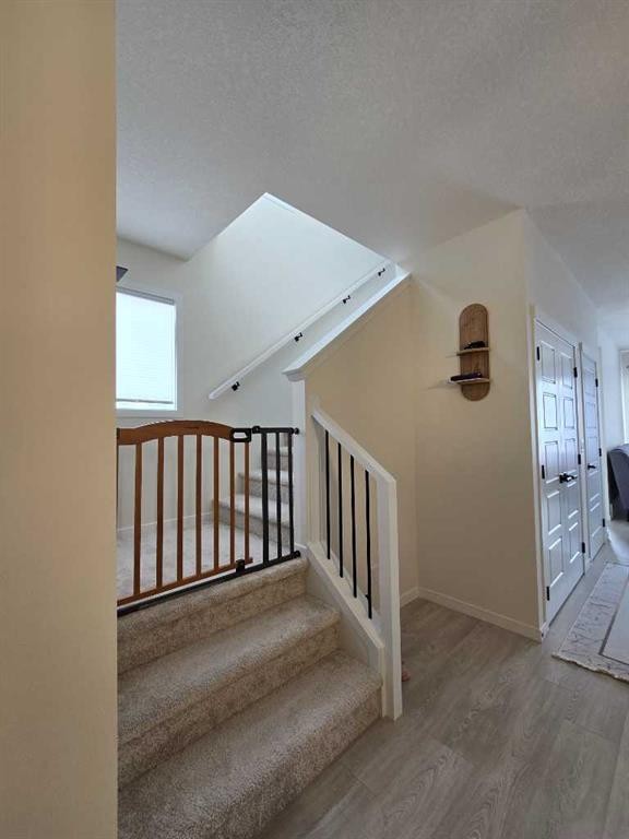 431 Rowmont Boulevard Nw, Calgary, AB - Indoor Photo Showing Other Room