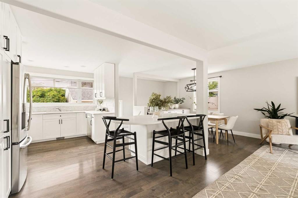 27 Gateway Drive Sw, Calgary, AB - Indoor