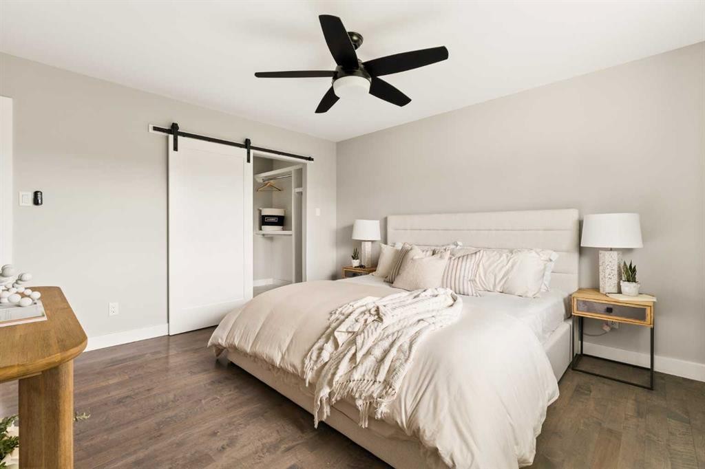 27 Gateway Drive Sw, Calgary, AB - Indoor Photo Showing Bedroom