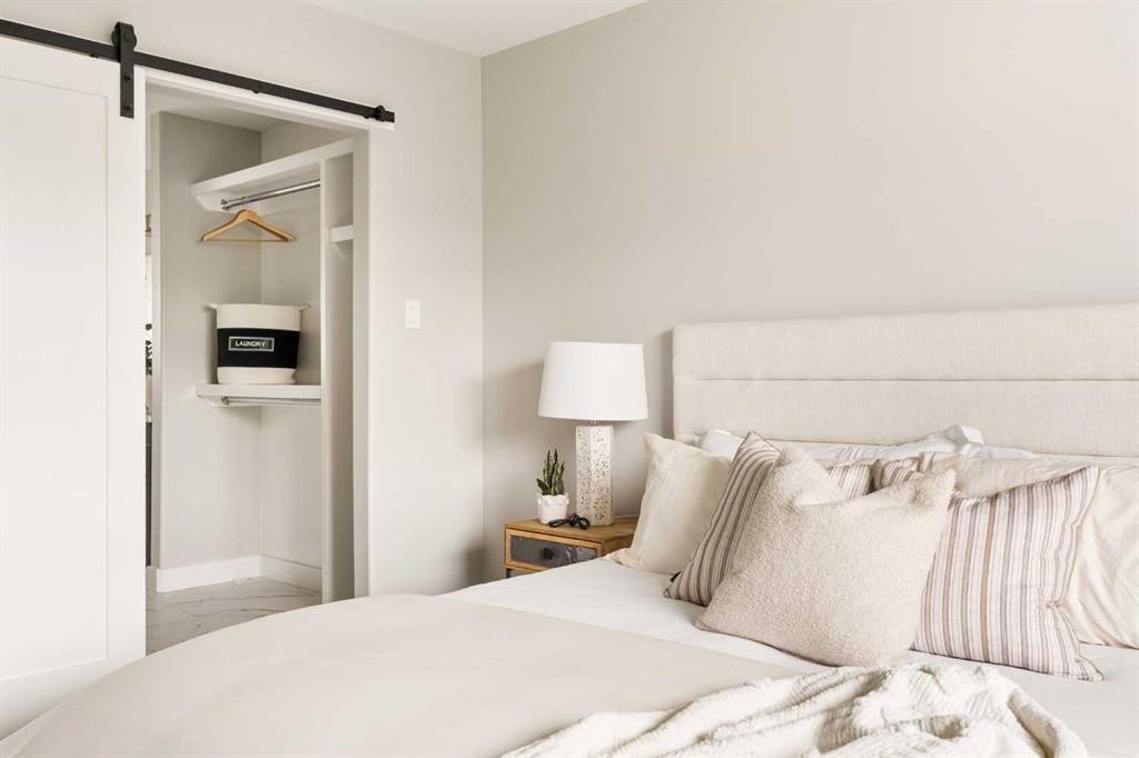 27 Gateway Drive Sw, Calgary, AB - Indoor Photo Showing Bedroom