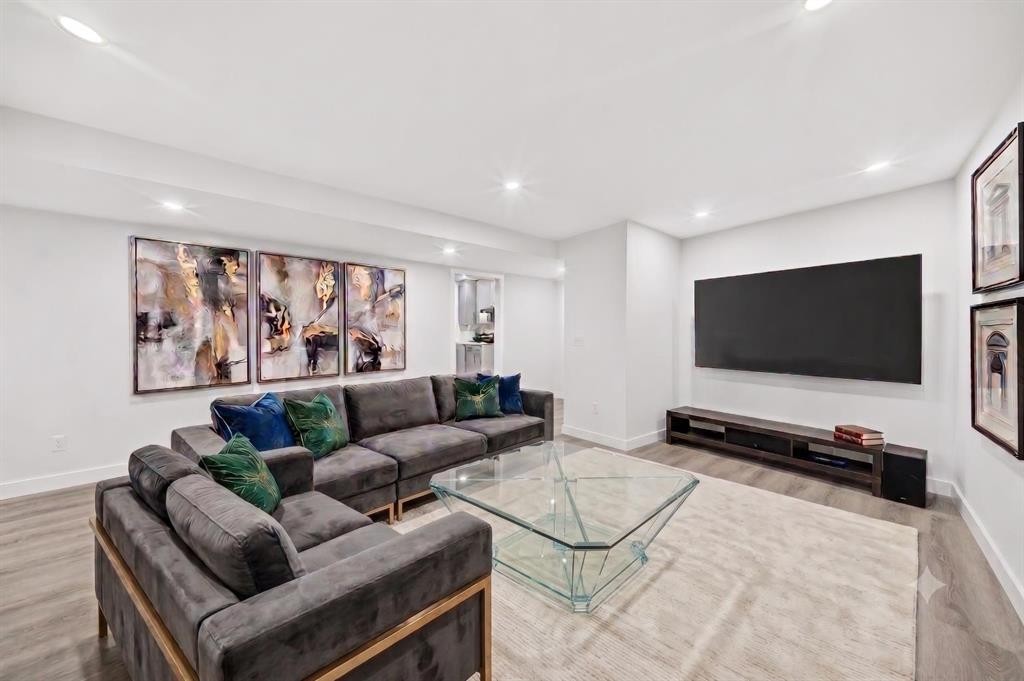 37 Rainbow Falls Boulevard, Chestermere, AB - Indoor Photo Showing Living Room