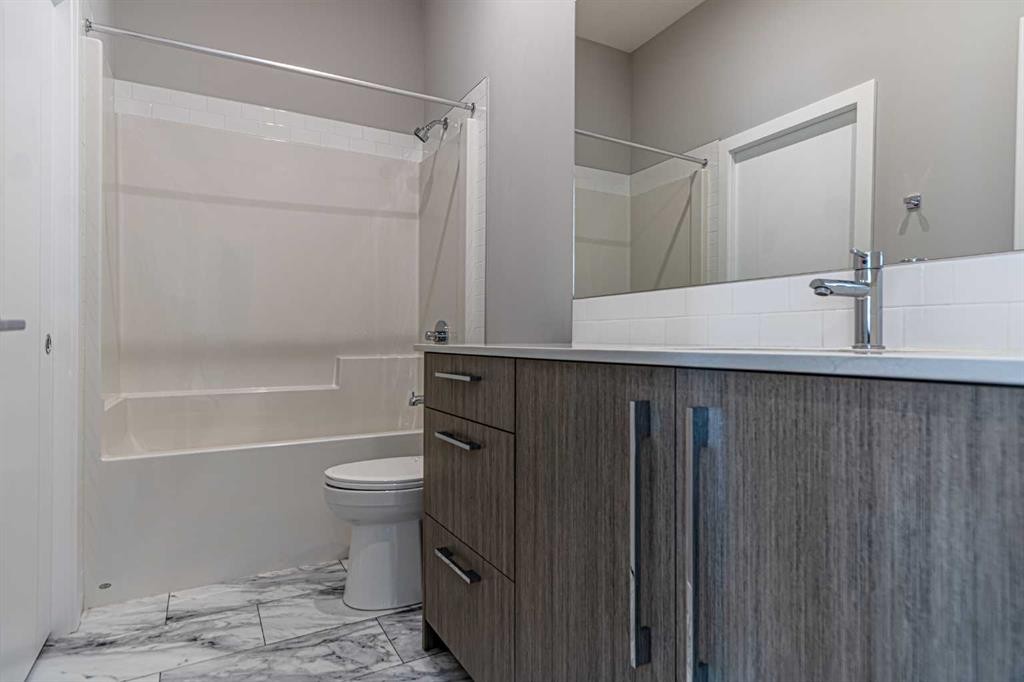 3122-60 Skyview Ranch Road Ne, Calgary, AB - Indoor Photo Showing Bathroom
