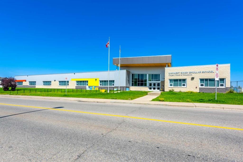 70 Martindale Boulevard Ne, Calgary, AB - Outdoor