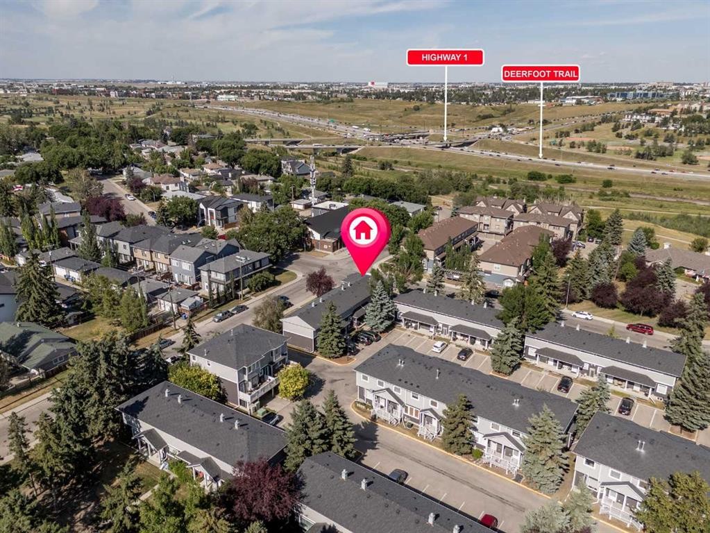 690 Regal Park Ne, Calgary, AB - Outdoor With View