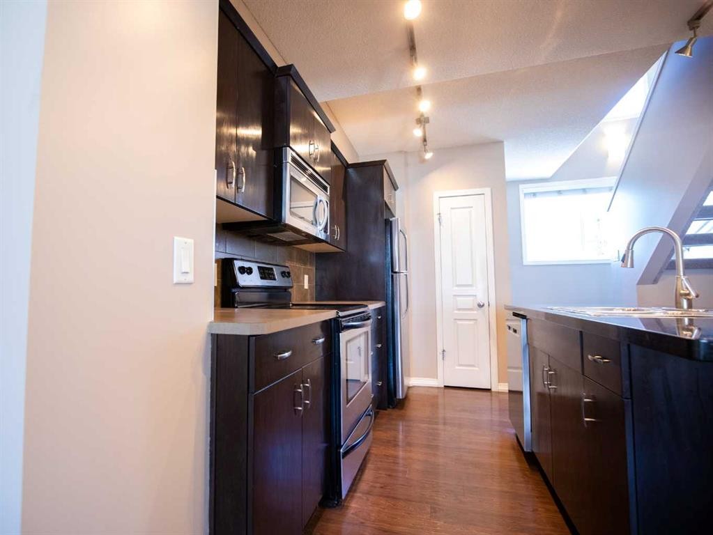 49 Auburn Bay Common Se, Calgary, AB - Indoor Photo Showing Kitchen