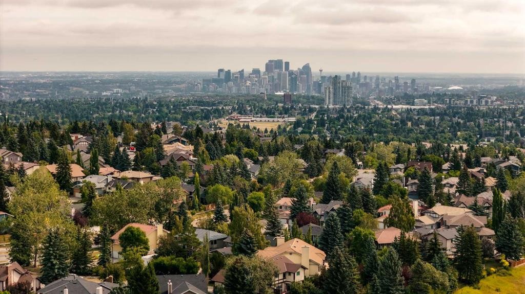 35 Strasbourg Bay Sw, Calgary, AB - Outdoor With View