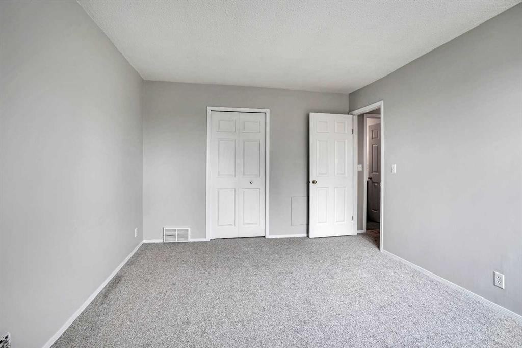 6-6404 4A Street Ne, Calgary, AB - Indoor Photo Showing Other Room