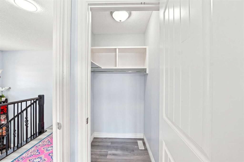 201 Saddlelake Drive Ne, Calgary, AB - Indoor