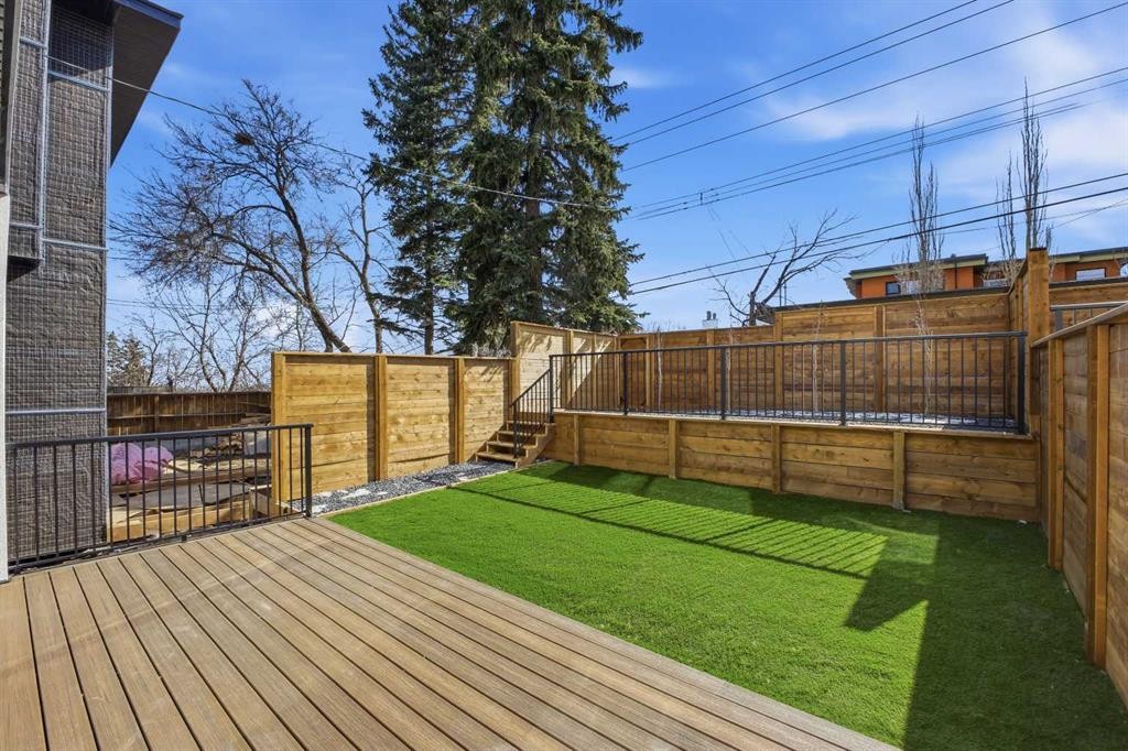 2023 27 Avenue Sw, Calgary, AB - Outdoor