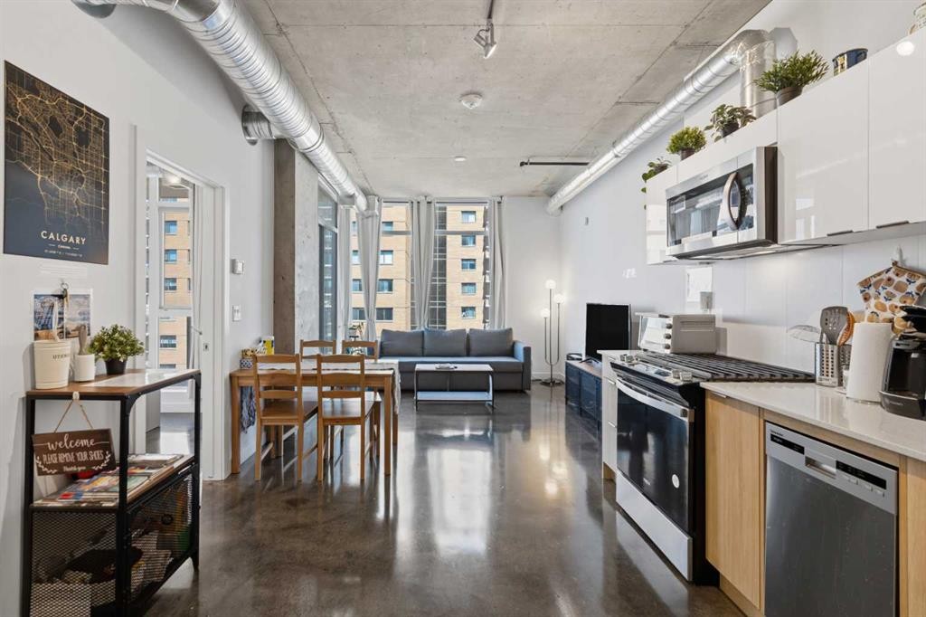708-1319 14 Avenue, Calgary, AB - Indoor Photo Showing Kitchen