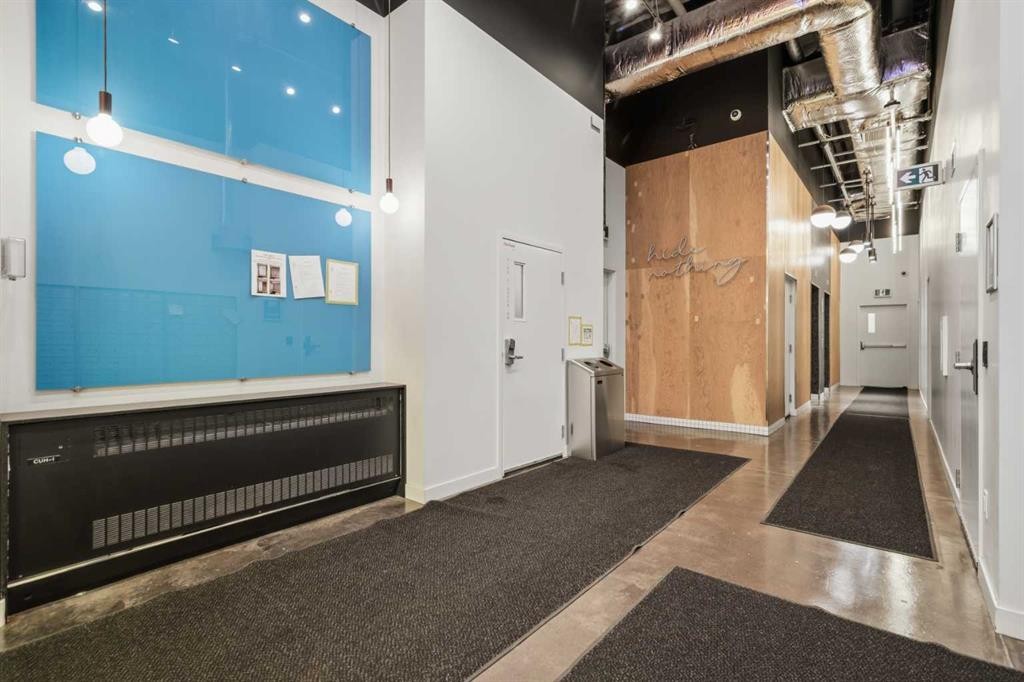 708-1319 14 Avenue, Calgary, AB - Indoor Photo Showing Other Room