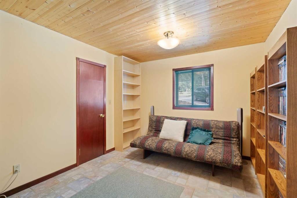 5 Eagle Drive, Waiparous, AB - Indoor