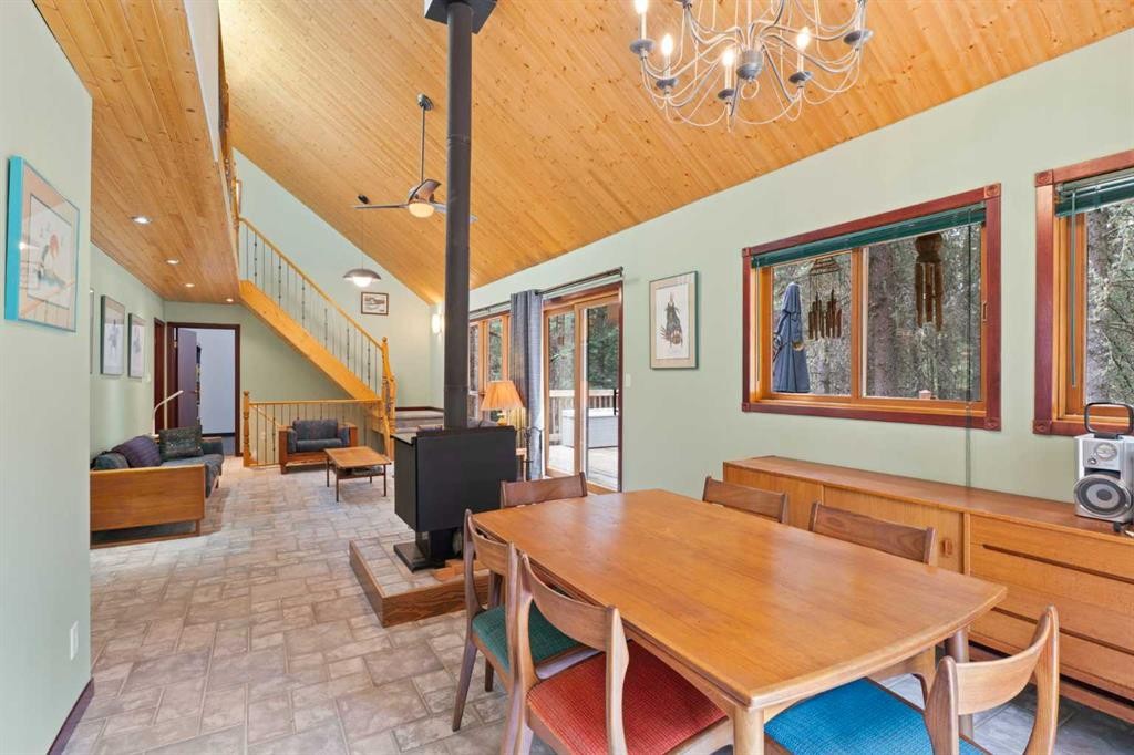 5 Eagle Drive, Waiparous, AB - Indoor Photo Showing Dining Room