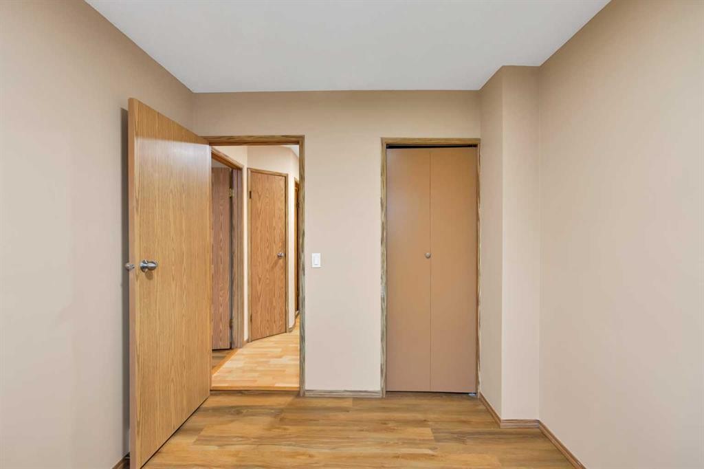54 Martinridge Road Ne, Calgary, AB - Indoor Photo Showing Other Room