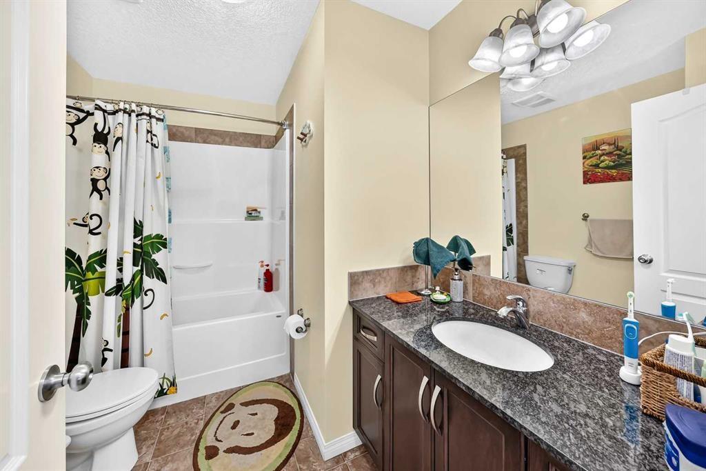 157 Sage Valley Road Nw, Calgary, AB - Indoor Photo Showing Bathroom