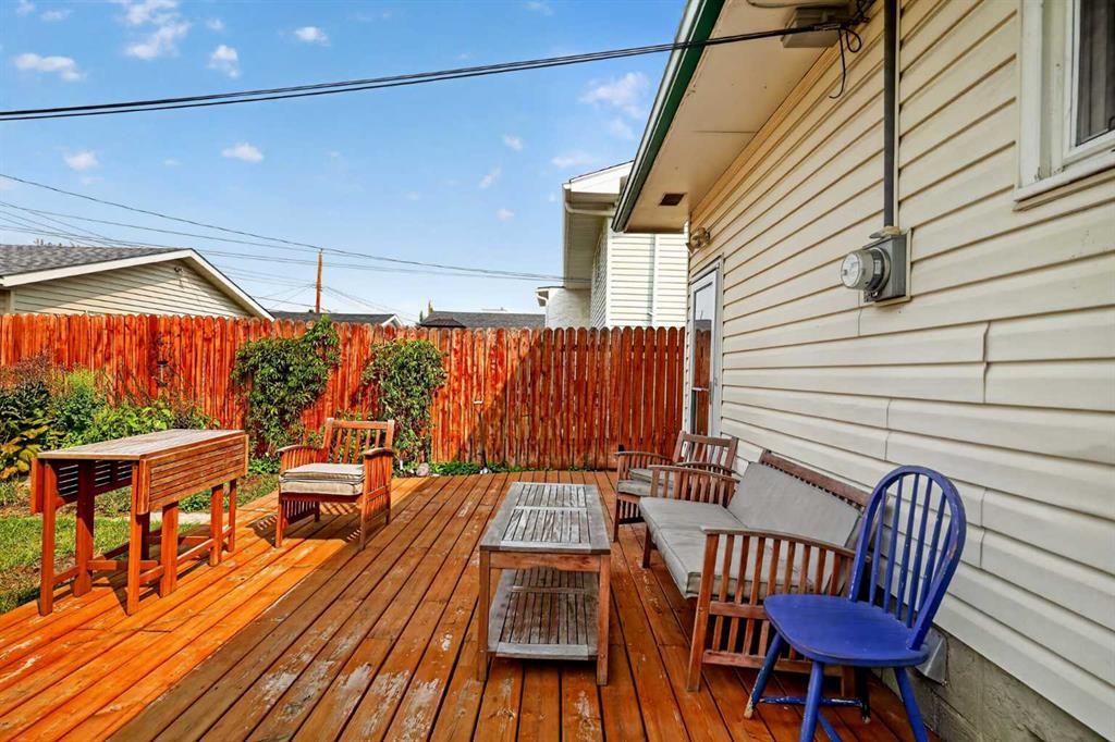 7935 Huntwick Hill Ne, Calgary, AB - Outdoor With Deck Patio Veranda With Exterior