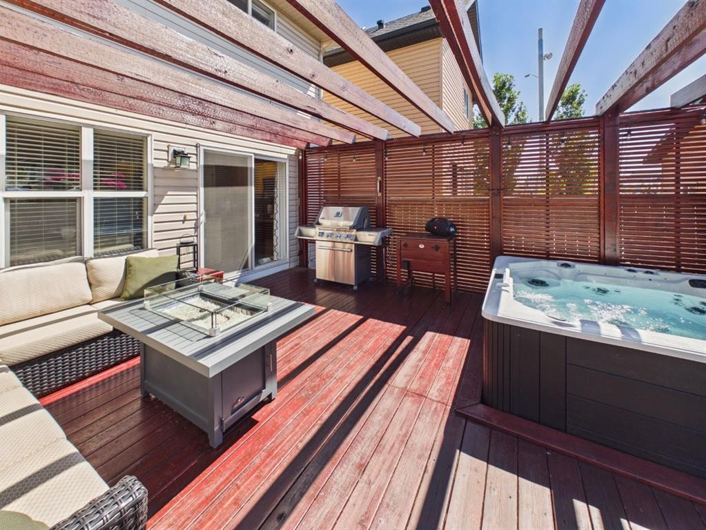 2049 New Brighton Gardens Se, Calgary, AB - Outdoor With Deck Patio Veranda With Exterior