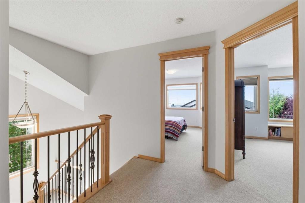 54 Rockyledge Rise Nw, Calgary, AB - Indoor Photo Showing Other Room