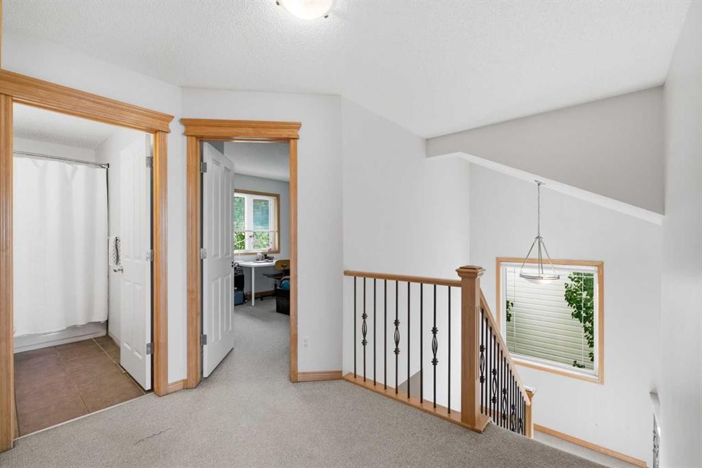 54 Rockyledge Rise Nw, Calgary, AB - Indoor Photo Showing Other Room