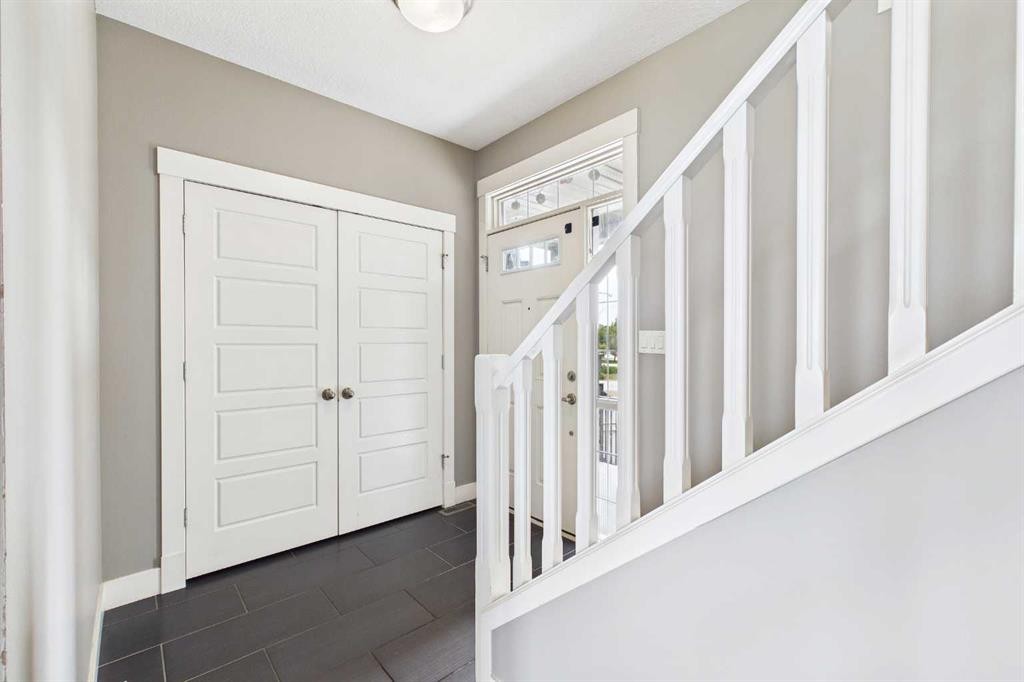 169 Brightonwoods Gardens Se, Calgary, AB - Indoor Photo Showing Other Room