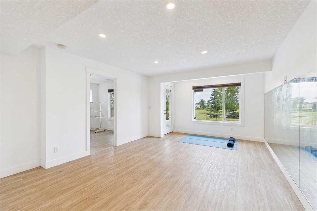 169 Brightonwoods Gardens Se, Calgary, AB - Indoor Photo Showing Other Room