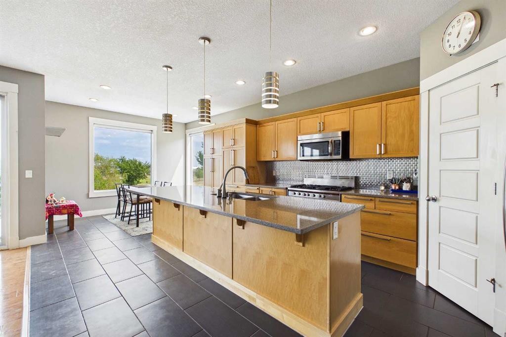 169 Brightonwoods Gardens Se, Calgary, AB - Indoor Photo Showing Kitchen With Upgraded Kitchen