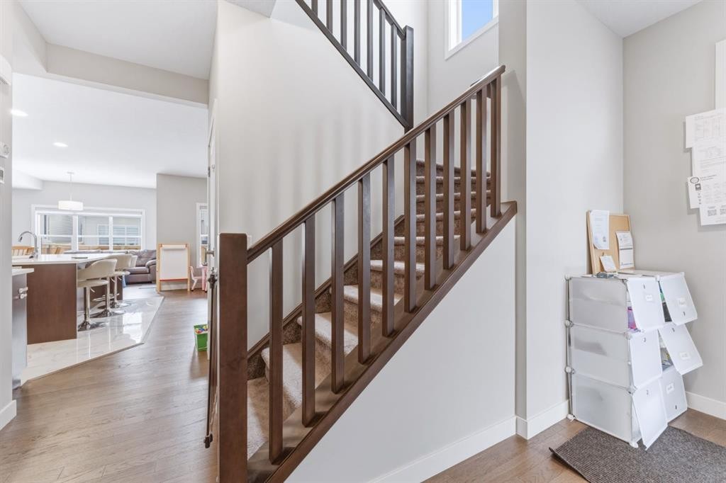 14 Belvedere Point Se, Calgary, AB - Indoor Photo Showing Other Room