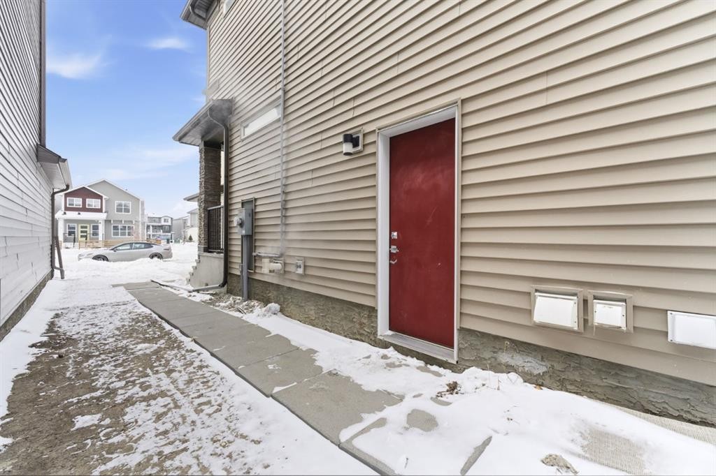 14 Belvedere Point Se, Calgary, AB - Outdoor